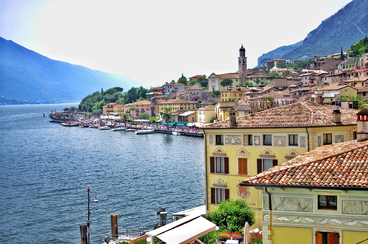 Castles In Lake Garda, Italy – Tigrest Travel Blog